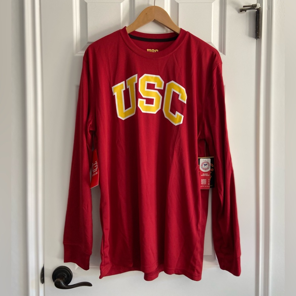 NWT long sleeved USC shirt. Brand new✌️